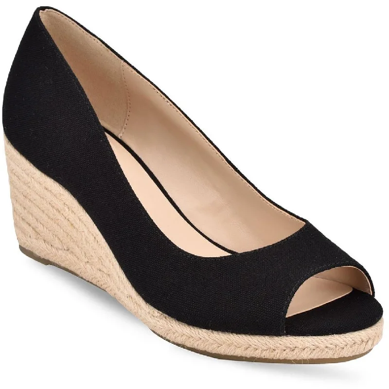 End-Of-Season Clearance Bandolino Womens Nuri7 Padded Insole Heels