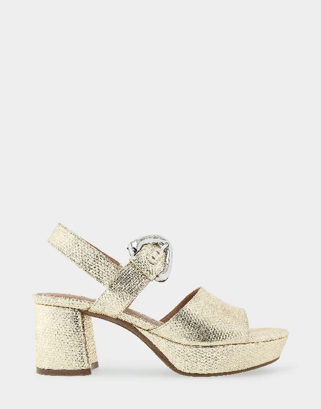 Fashionable Women's Sneakers Chamber