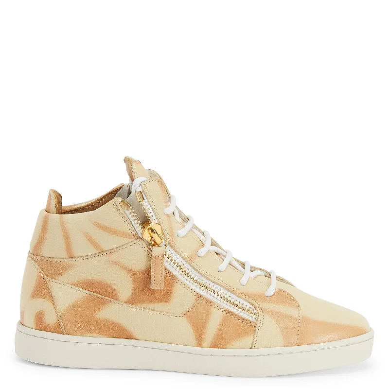 Giuseppe Zanotti Kriss