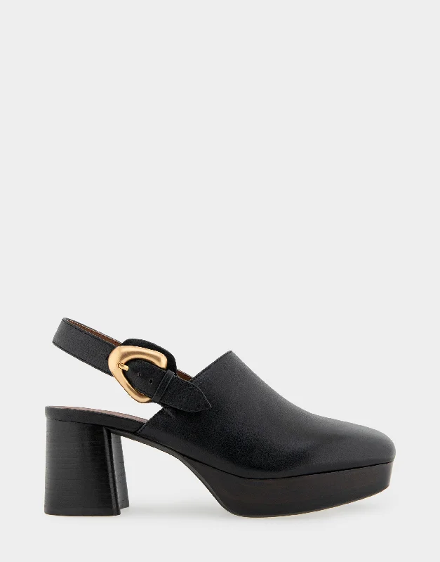Playful Fashion Offers Sumari