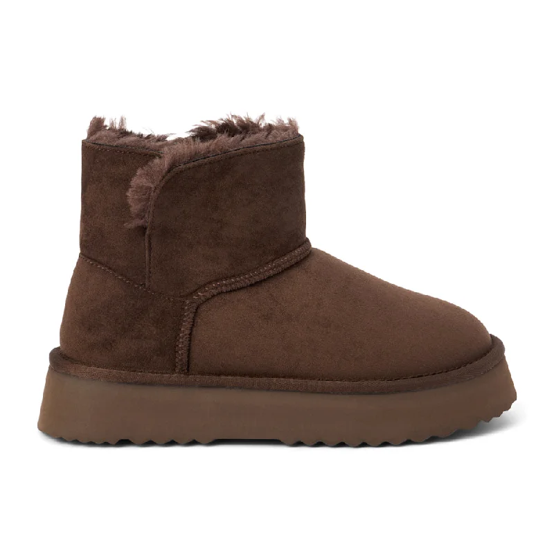 Classic Modern Offers Yukon Platform Pull On Booties
