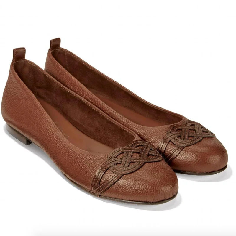 Modern Fashion Sale Brigit Flats In Bourbon