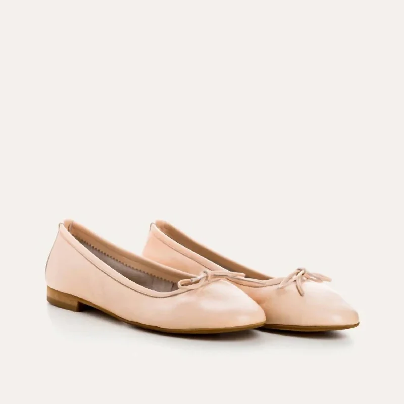 Vintage-Inspired Footwear Sale Carmen Cuir Sandal In Chair