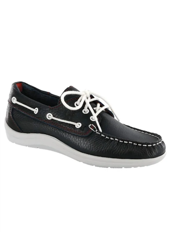Unbeatable Deals Catalina Lace Up Boat Shoe - Wide In Navy