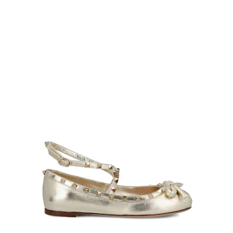 Chic Style Valentino Garavani Rockstud Bow Detailed Ballerinas