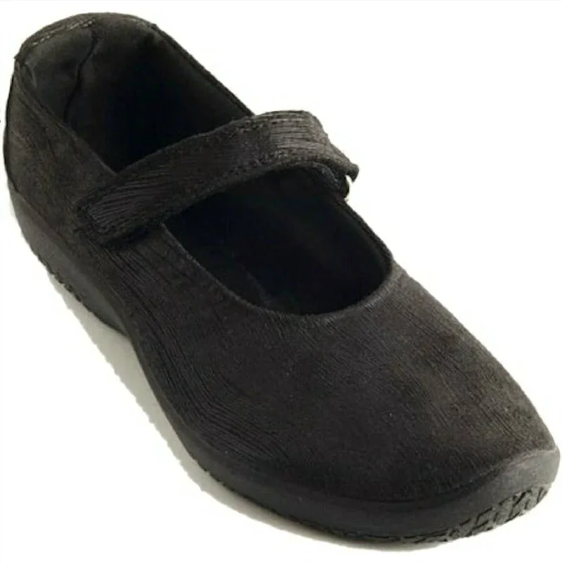 Comfortable Casual Shoes Womens L45 Mary Jane - Medium Width In Black Flare