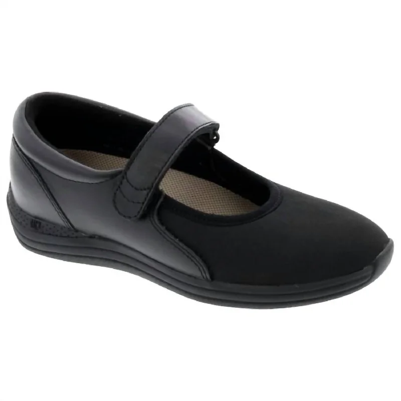 Unleash Your Trendy Side Womens Magnolia Mary Jane - Wide Width In Black