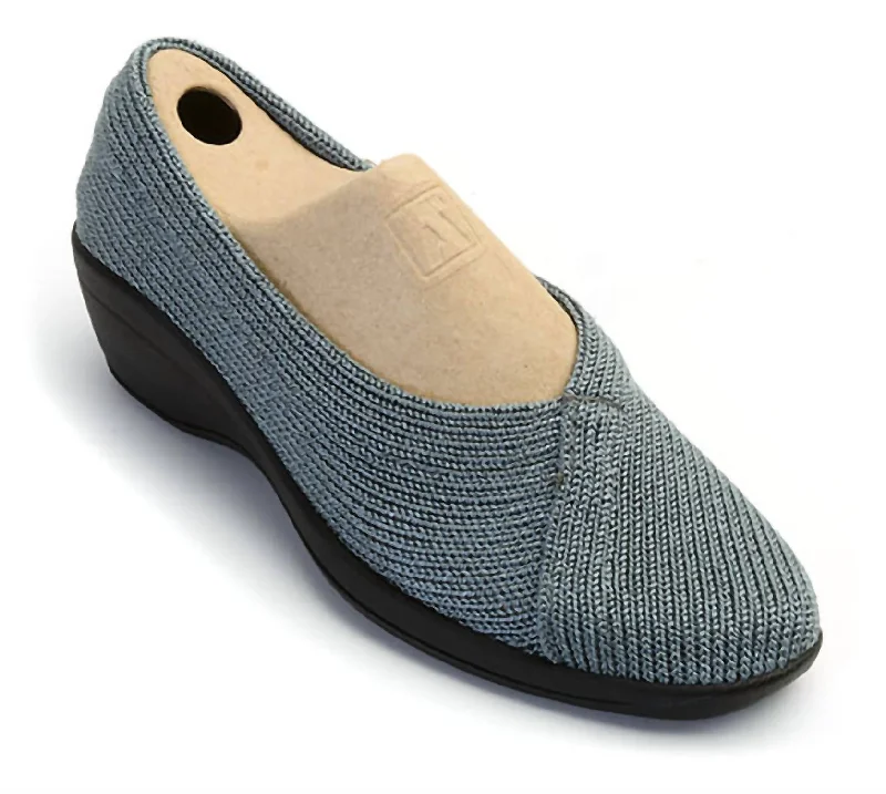 Don't Miss Out Women's Mailu Flat Shoes In Titanium