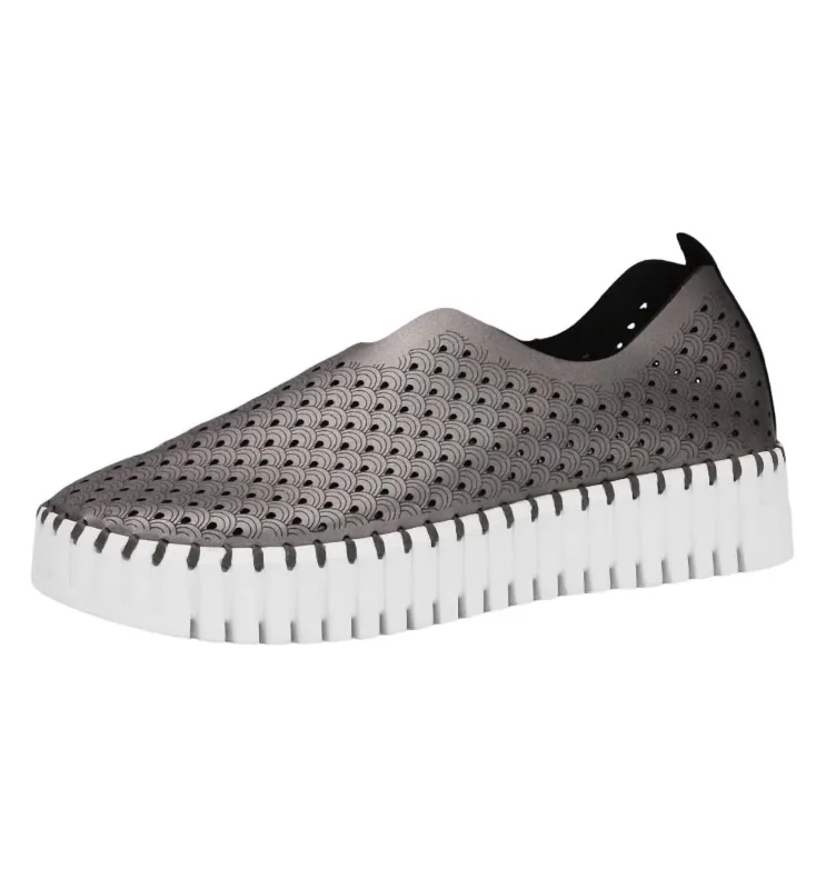 Modern Fashion Sale Women's Tulip Platform Slip-On In Grey