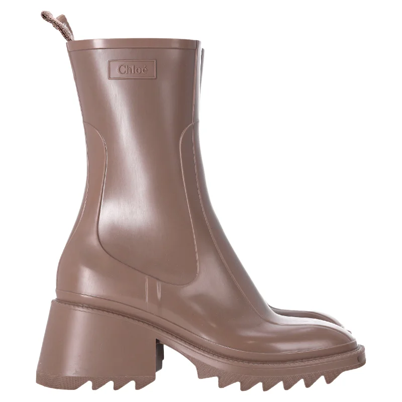 Chloé Betty Rain Boots in Beige Rubber