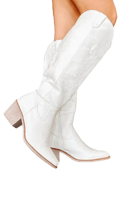 Nashville Night Out Cowgirl Boots In White