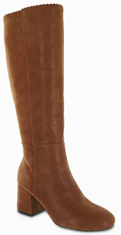 Women's Valyrie Boots In Cognac