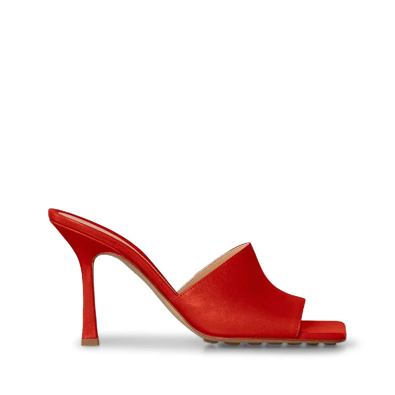 Lightweight Shoes Bottega Veneta Stretch Heeled Mules