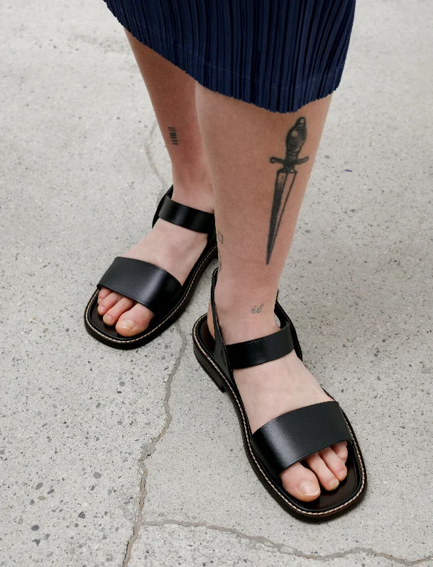 Modern Flat Shoes Offers Classic Sandals Black