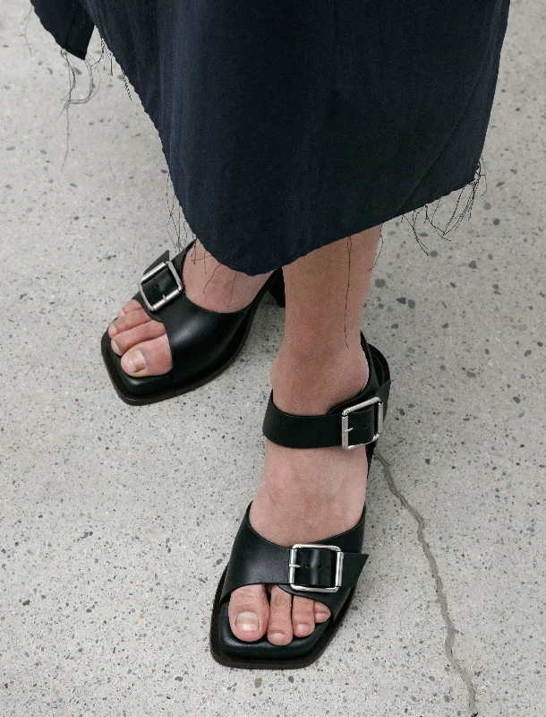 Casual Chic Footwear Offers Square Heeled Sandals Black 80